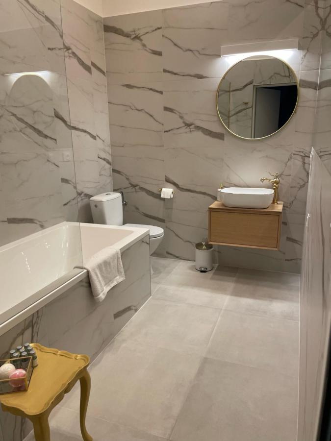 Deluxe Family Suite