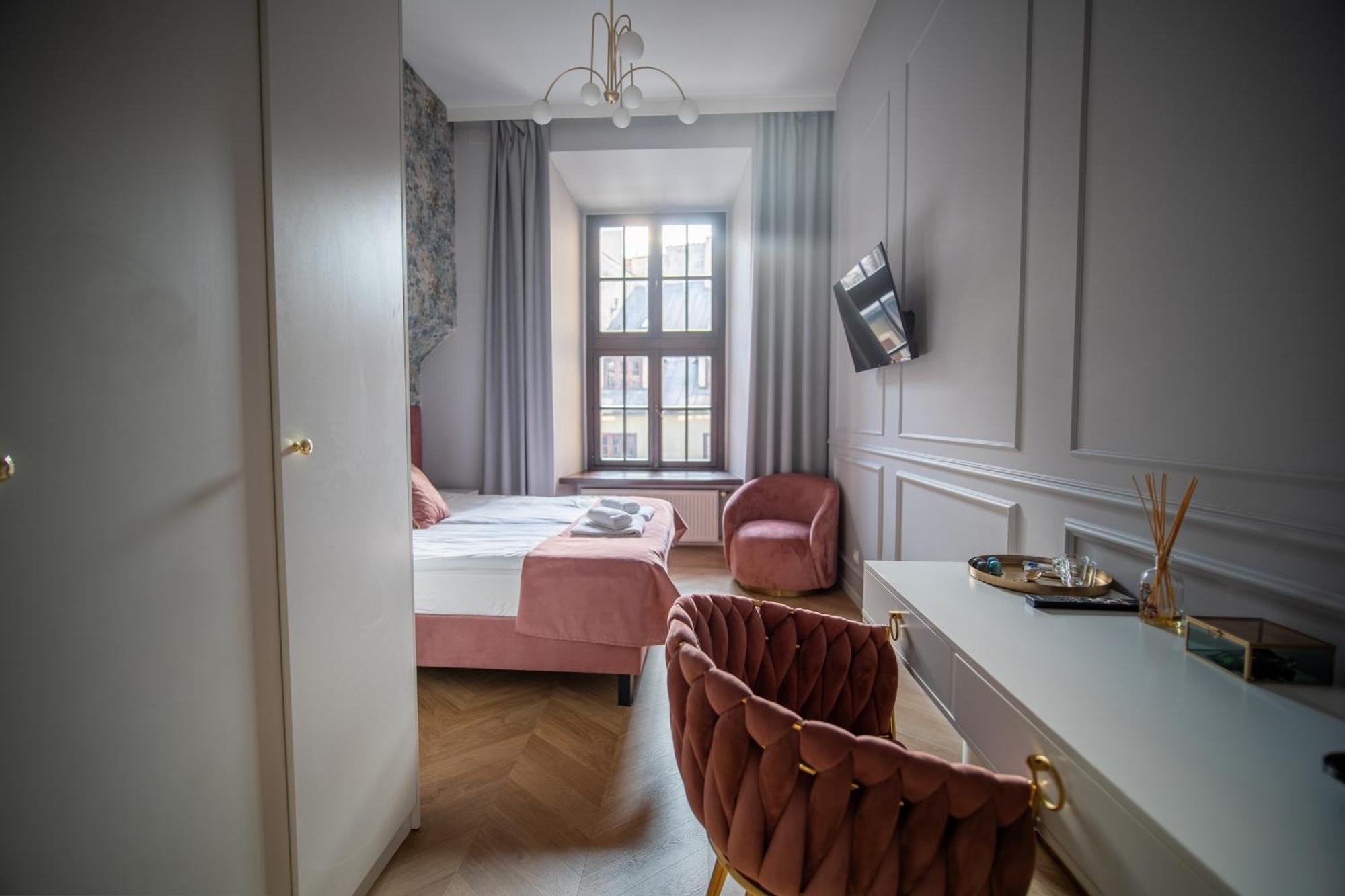 Deluxe Apartment