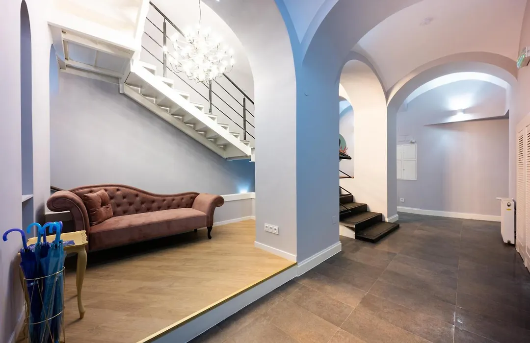 Bracka Main Square Apartments-1