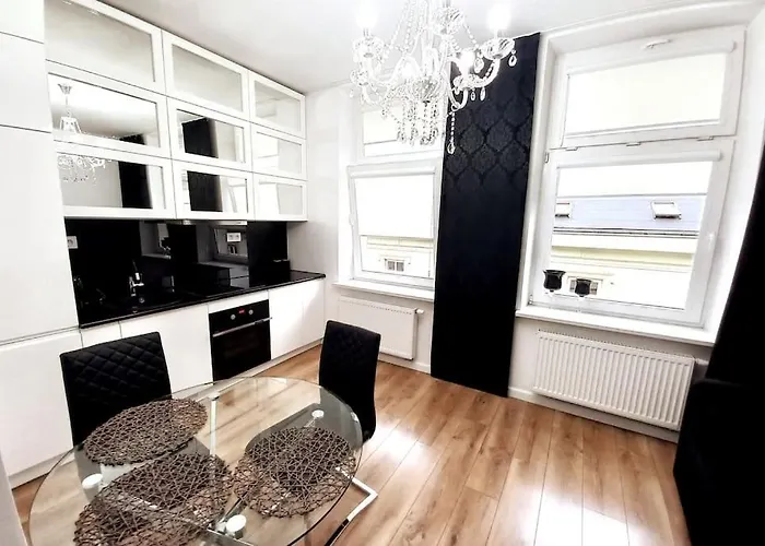 Old Town - Traugutta Street Flat 9